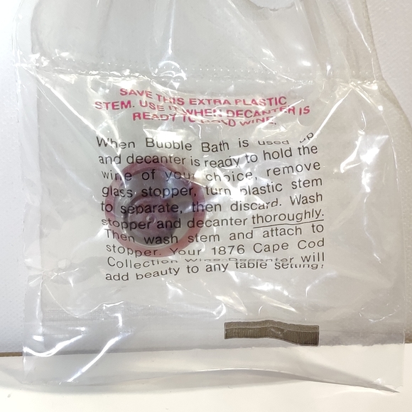 AVON 1876 Cape Cod Collection Wine Decanter - Picture 5 of 10